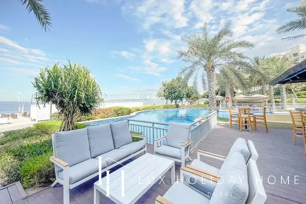 Дубай: LUX The Shoreline Penthouse Suite