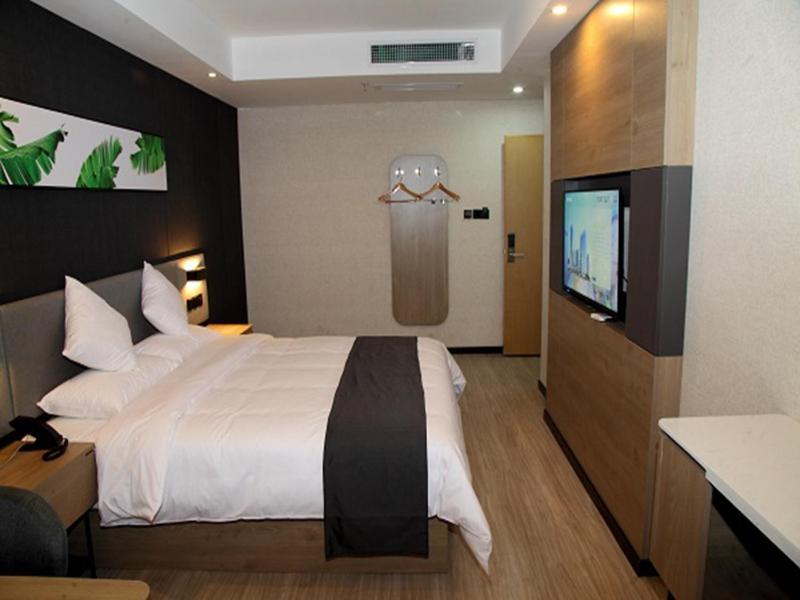 Сиань: Up And In Shan'xi Xi'an Weiyang District Yangguang Beijun