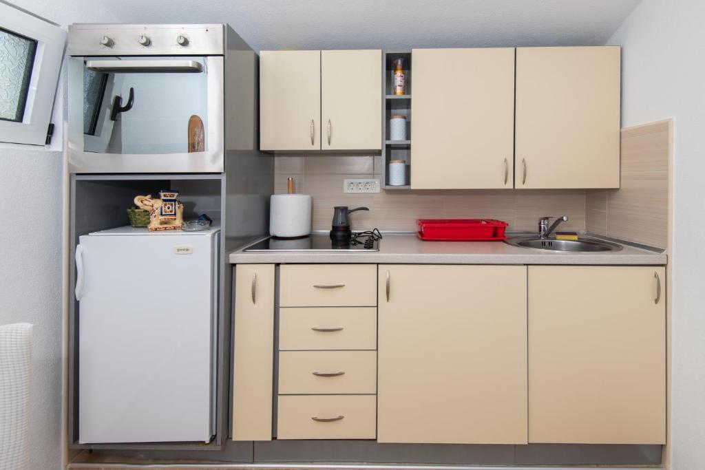 Доброта: Apartment Prcanj