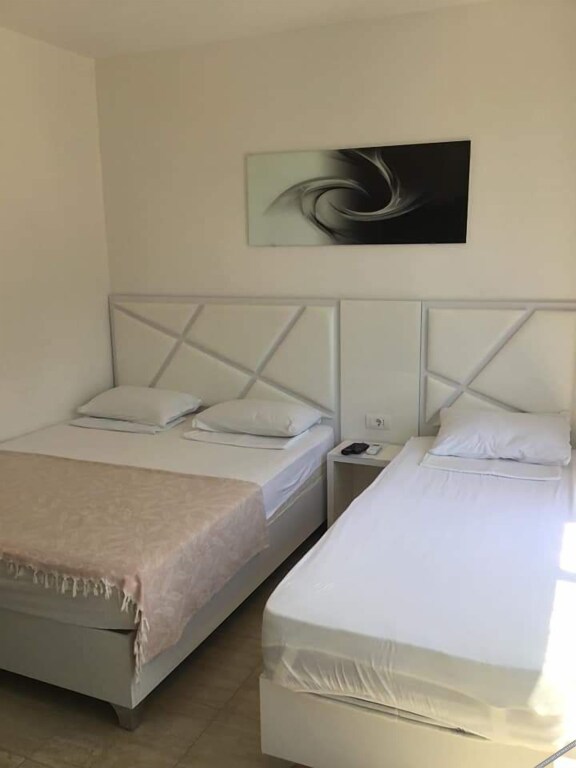 Добро Вода: Garni Hotel Lana