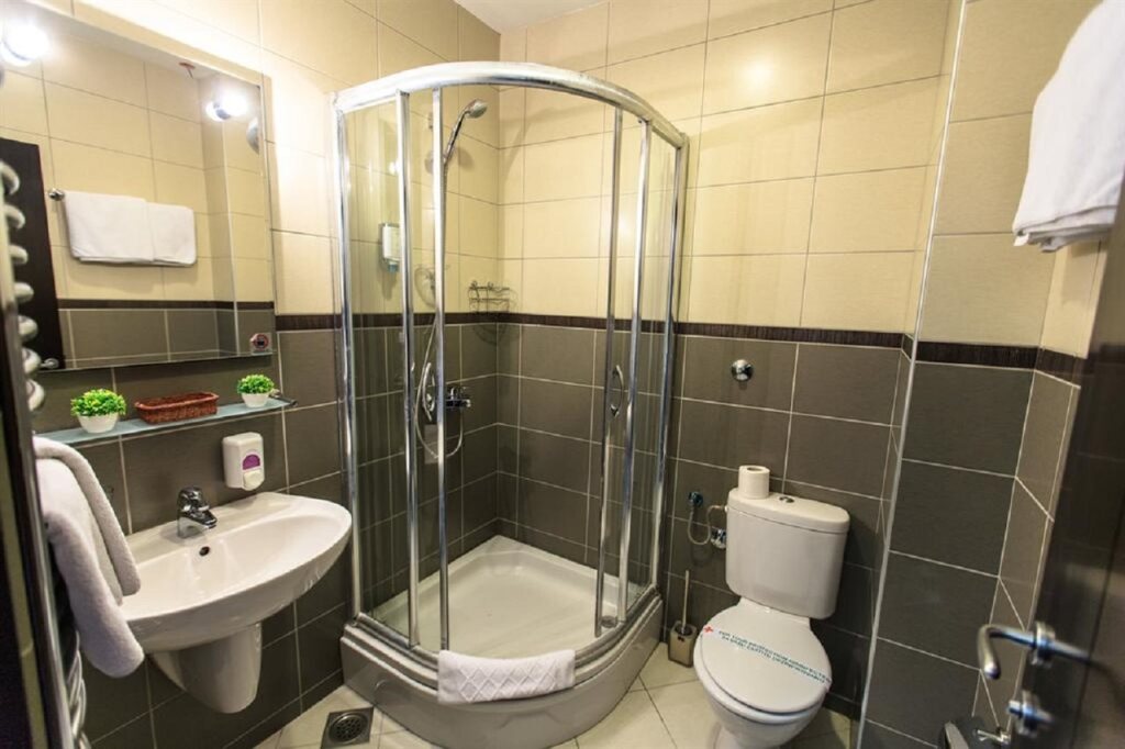 Будва: Hotel Lucic