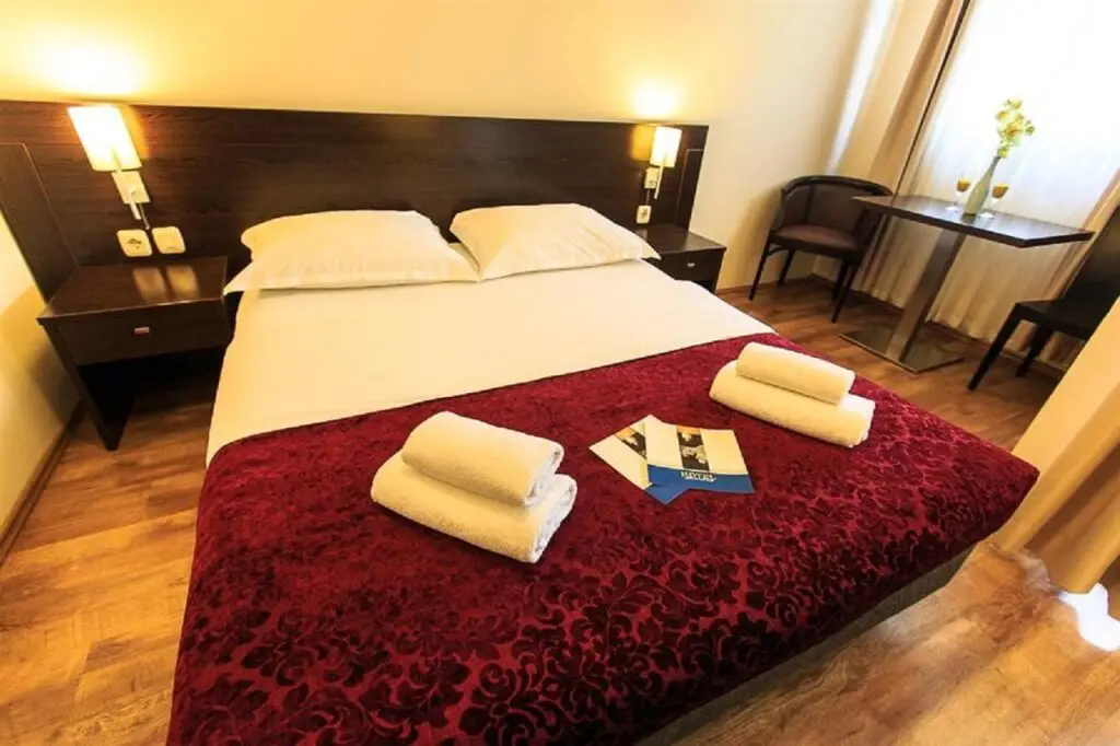 Будва: Hotel Lucic