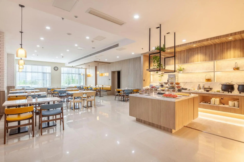 Циндао: Hanting Hotel Qingdao Ocean University Of China