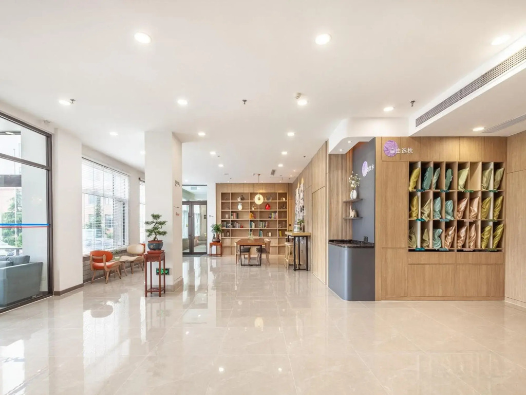 Циндао: Hanting Hotel Qingdao Ocean University Of China