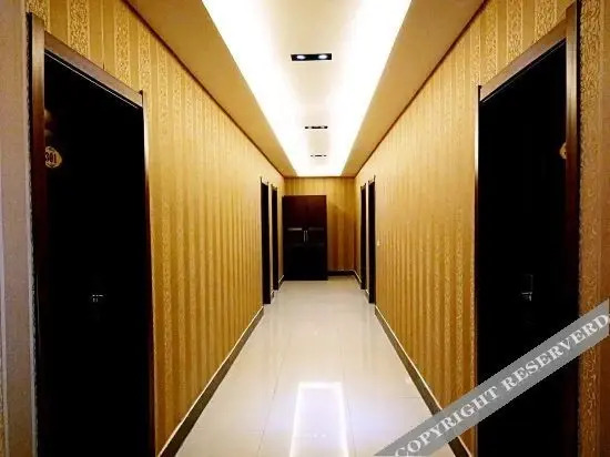 Чжэнчжоу: Dengfeng Yiyuan Hotel