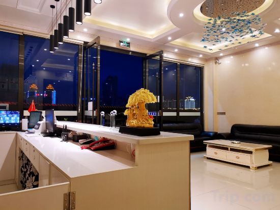 Личуань: Lichuan Riverview Hotel
