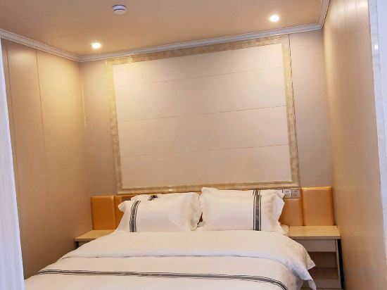 Личуань: Lichuan Riverview Hotel