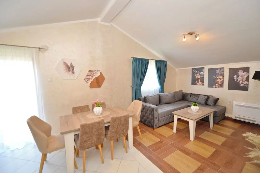 Доброта: Apartments Jovanovic - Alkima