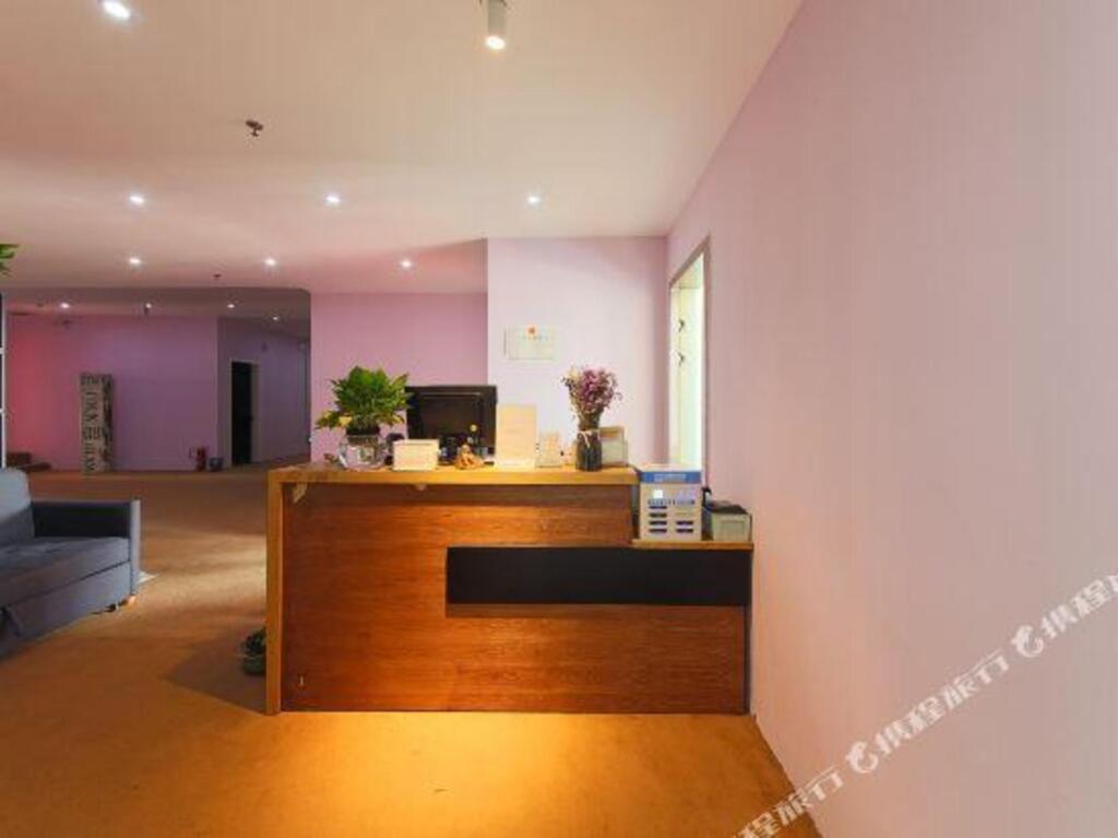 Шицзячжуан: Fall in love with your theme hotel (Shijiazhuang Tianshan Hai World Store Branch)