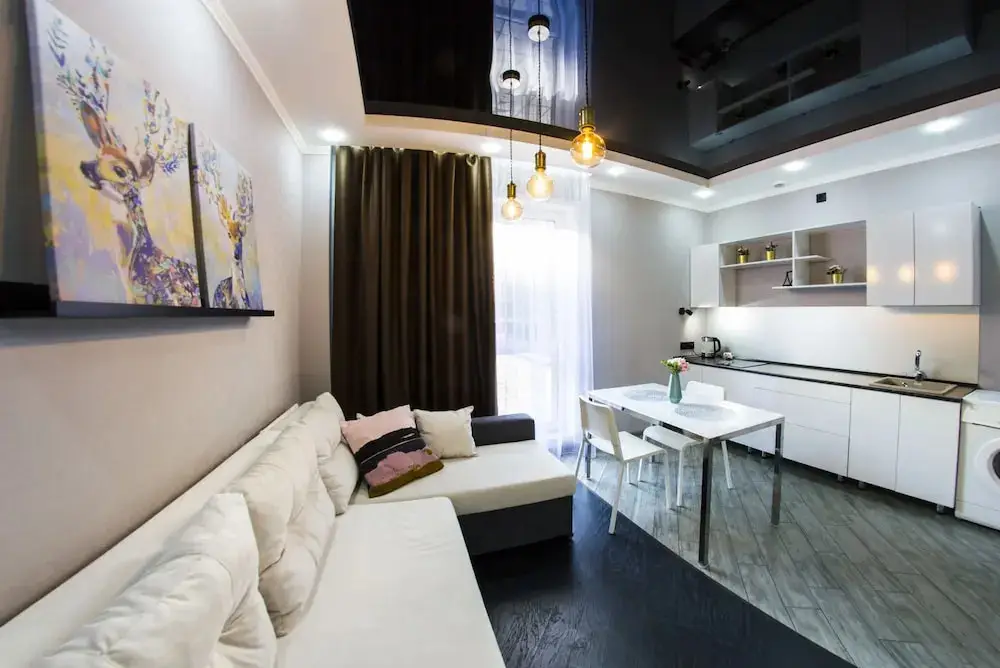 Омск: Апартаменты Luxe, ул. Масленникова, 58