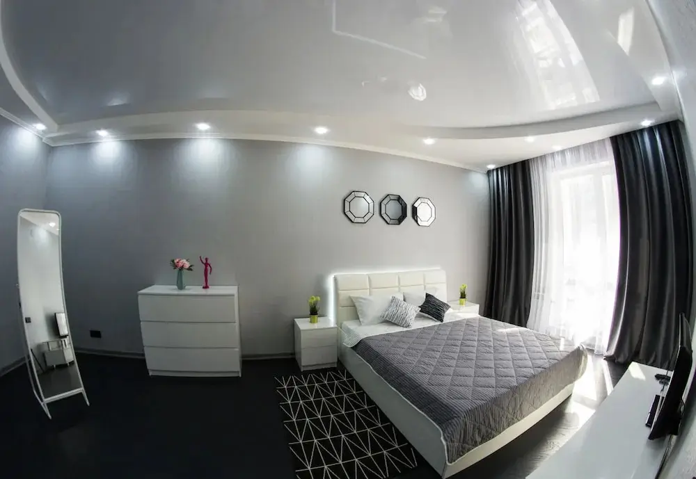 Омск: Апартаменты Luxe, ул. Масленникова, 58