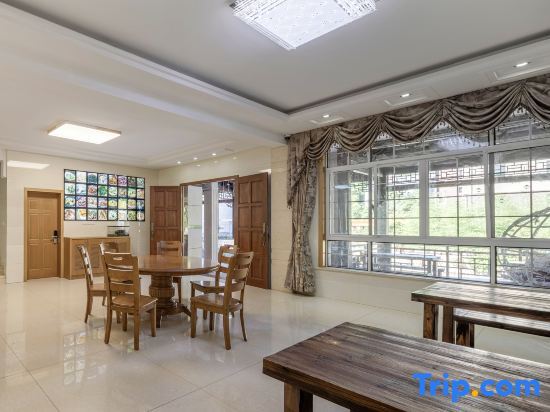 Хучжоу: Yunshang Grassland·Anji Zhulin Yaju Swimming Pool Homestay