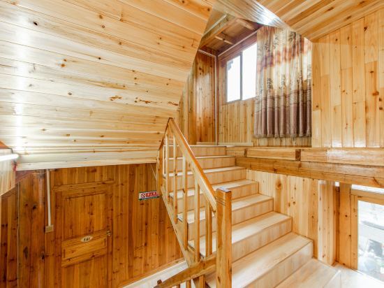 Longsheng: Longji Terrace Yunshang Cabin (Jinfodingguan Attractions Shop)