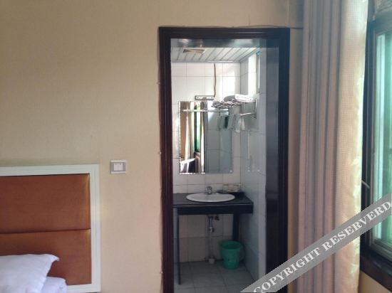 Хуайхуа: Huitong Yinhua Hotel