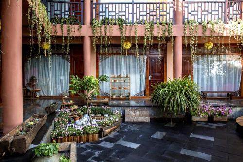 Лицзян: Lijiang Zhuohuayuan Boutique Inn