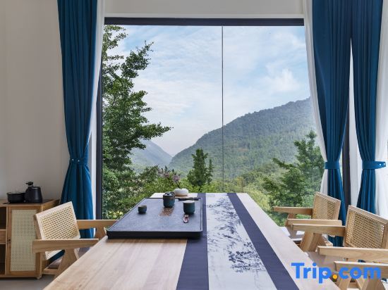 Вэньчуань: QianYuQianXun Hot Spring Homestay