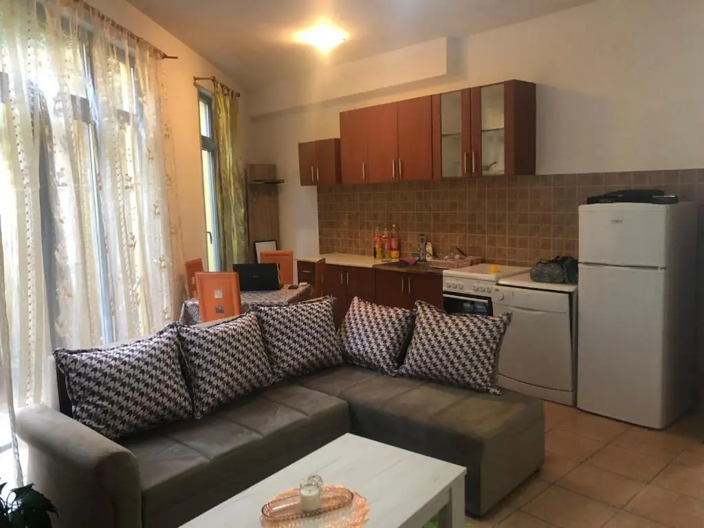 Будва: Lovely Flat With Balcony And Sea View In Becici