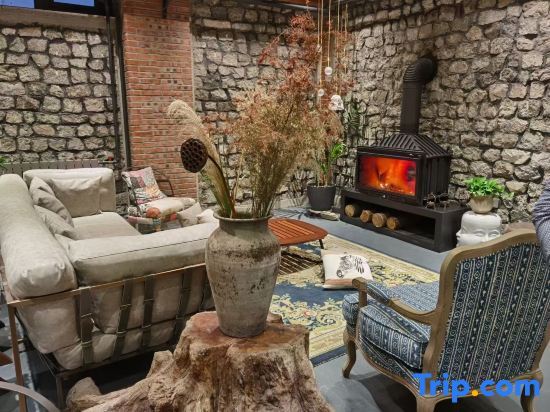 Пекин: Great Wall Station Castle Guesthouse