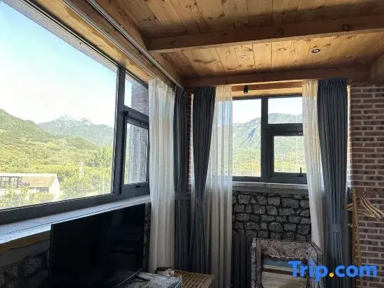 Пекин: Great Wall Station Castle Guesthouse