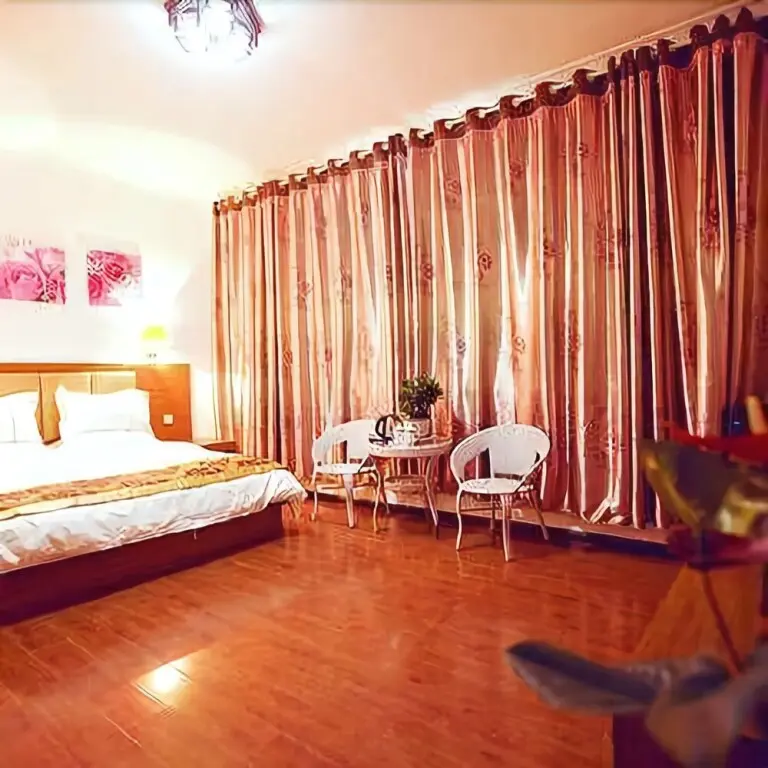 Лицзян: Linglong Yage Holiday Hotel