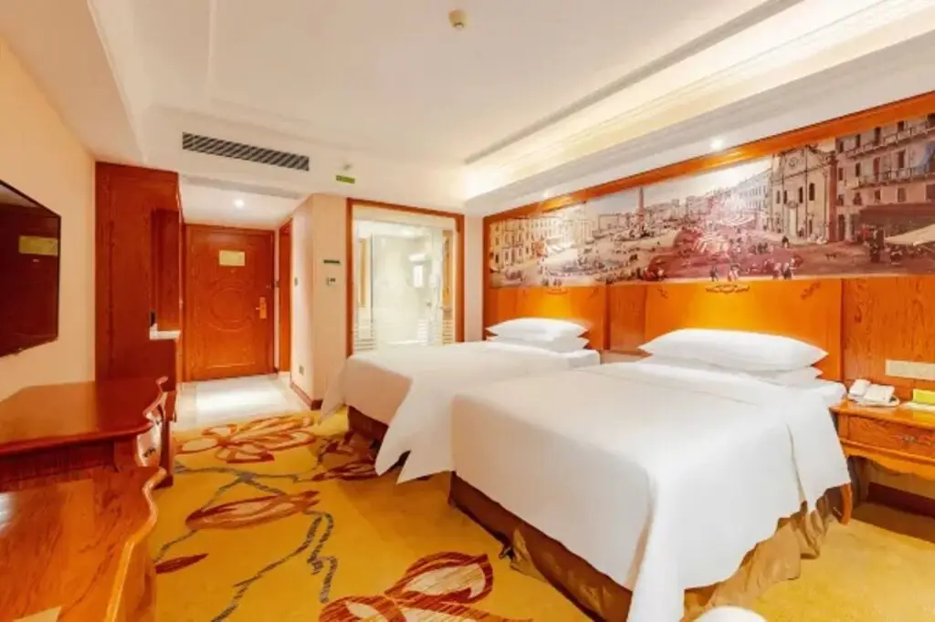 Шэньчжэнь: Vienna Hotel (Shenzhen Xiongfeng Road)