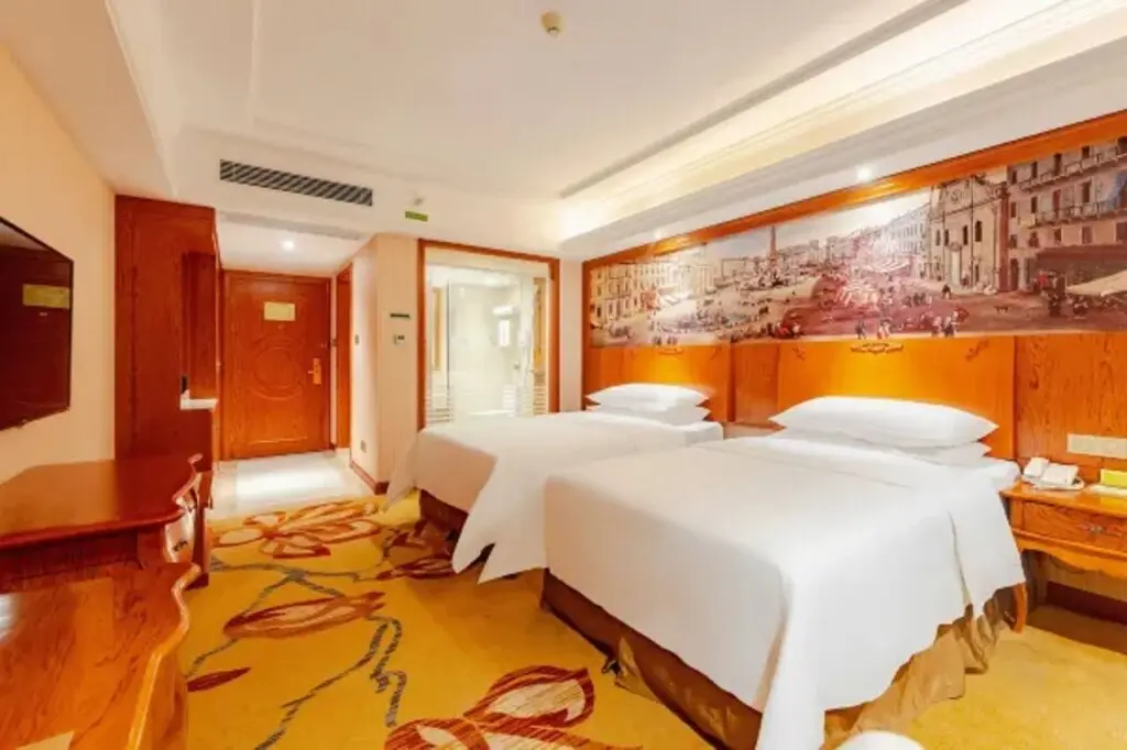 Шэньчжэнь: Vienna Hotel (Shenzhen Xiongfeng Road)