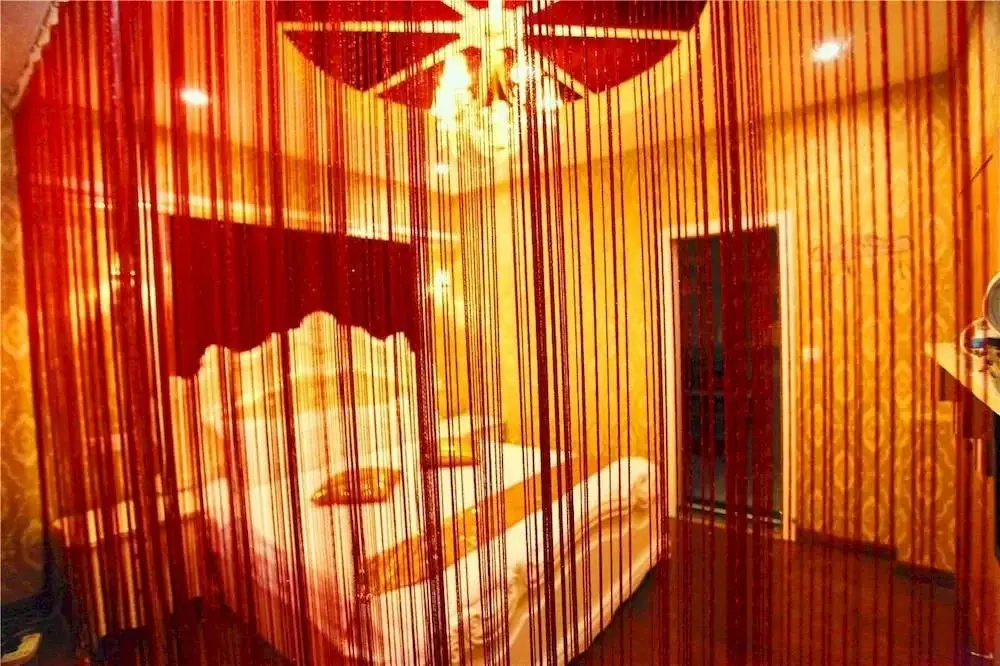 Цзясинь: Wuzhen Yishuige Inn