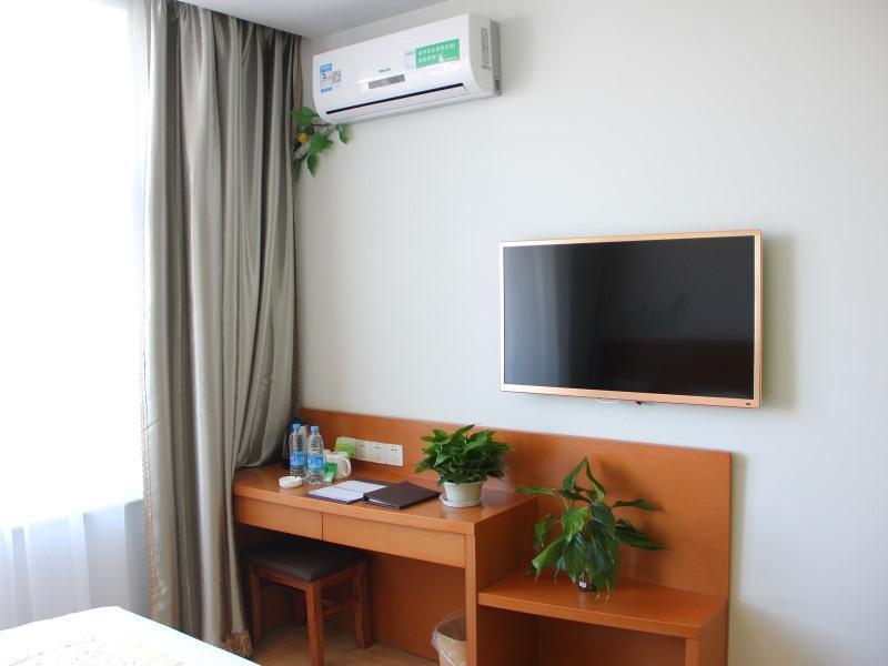 Тяньцзинь: Vatica Tianjin Jinghai District Bus Station Home World Plaza Hotel