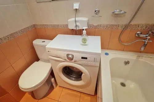 Омск: Center Loft Studija tsentr Omsk Gagarina Bezkontaktnoe zaselenie