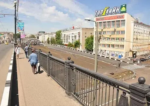 Омск: Center Loft Studija tsentr Omsk Gagarina Bezkontaktnoe zaselenie