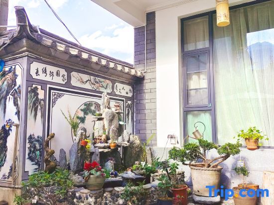Дали: Yunduo Ashely Yunni Alley Meishu (Gucheng Nanmen Branch)