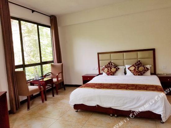 Вэньчуань: Houshan Youyicun Ruyi Shanzhuang Hotel