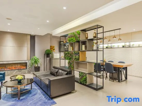 Цзинань: Home Inn (Jinan Qilu Software Park Shuntai Plaza)
