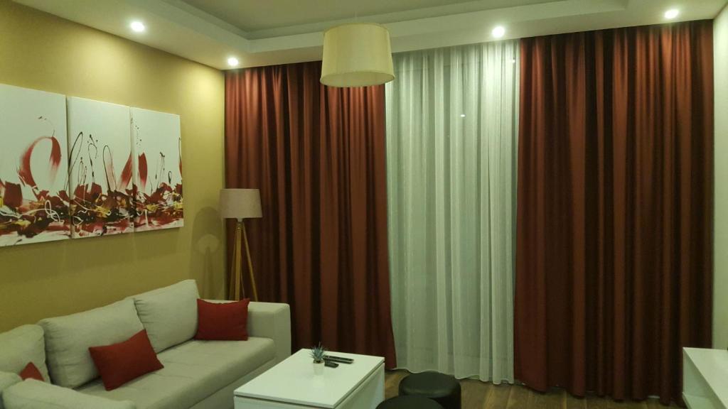 Ульцинь: Apartments Antique