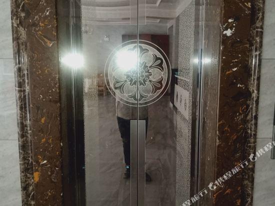 Аньшунь: Huangguoshu Beiyuxin Hotel