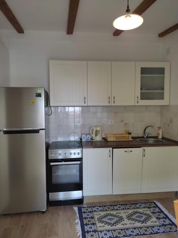 Будва: Apartman Lora