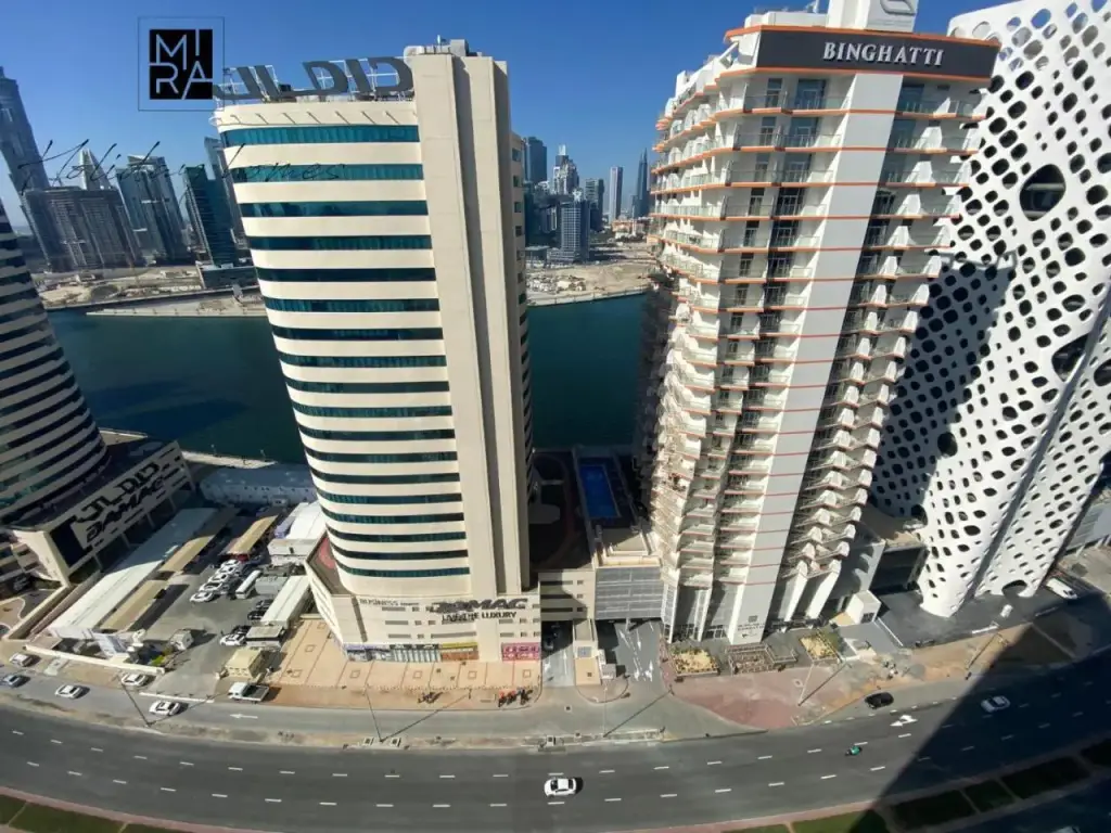 Дубай: Mira Holiday Homes - Serviced Studio in Business Bay