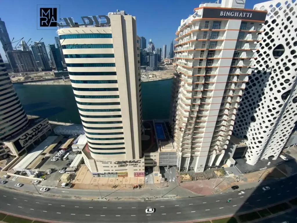 Дубай: Mira Holiday Homes - Serviced Studio in Business Bay