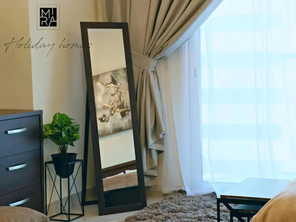 Дубай: Mira Holiday Homes - Serviced Studio in Business Bay