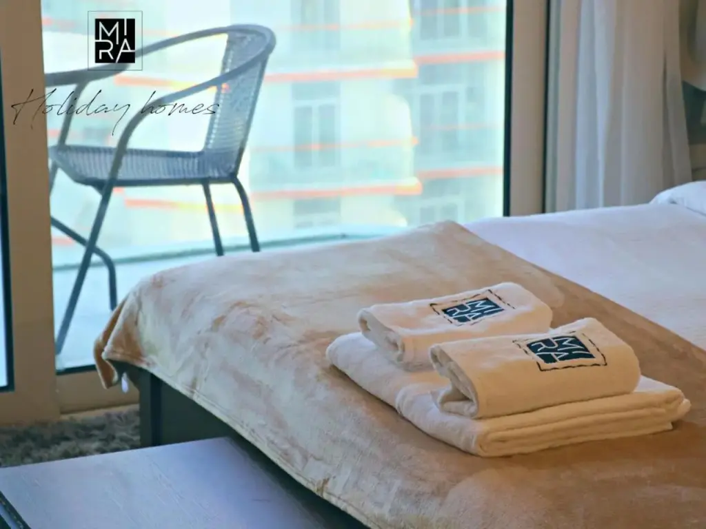 Дубай: Mira Holiday Homes - Serviced Studio in Business Bay