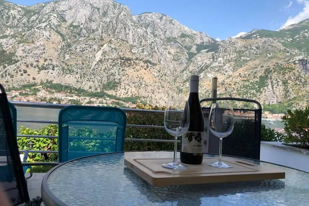 Котор: ChillOut apartment in Kotor Bay