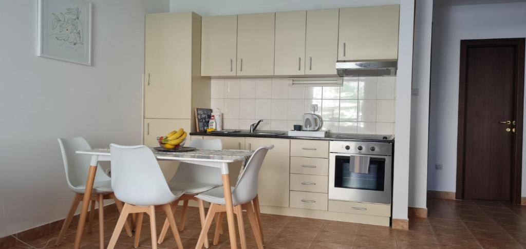 Котор: ChillOut apartment in Kotor Bay