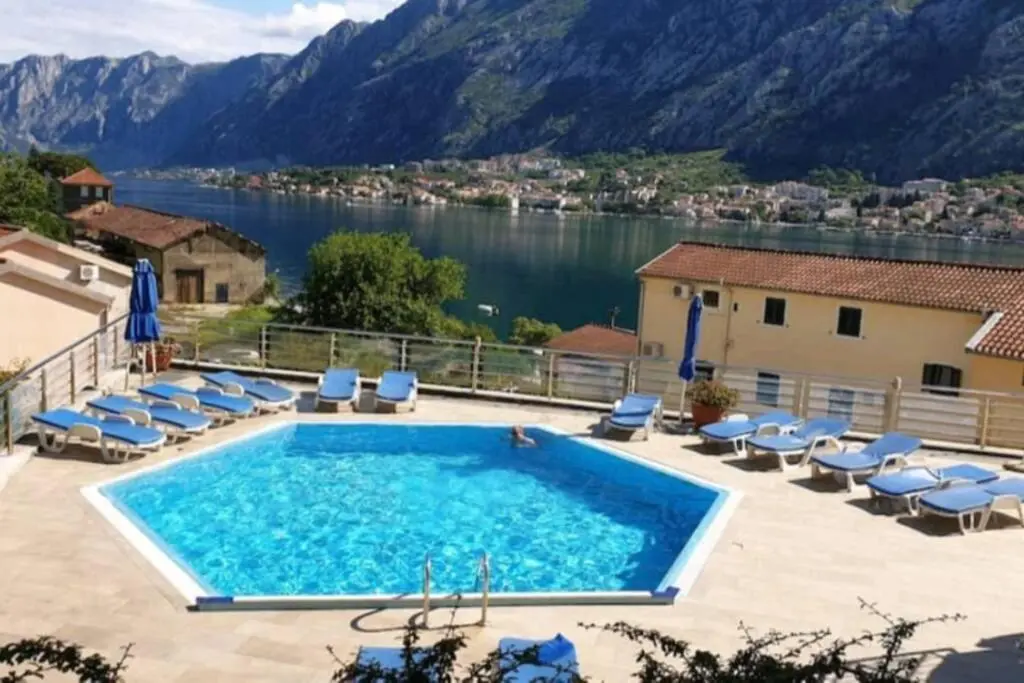 Котор: ChillOut apartment in Kotor Bay