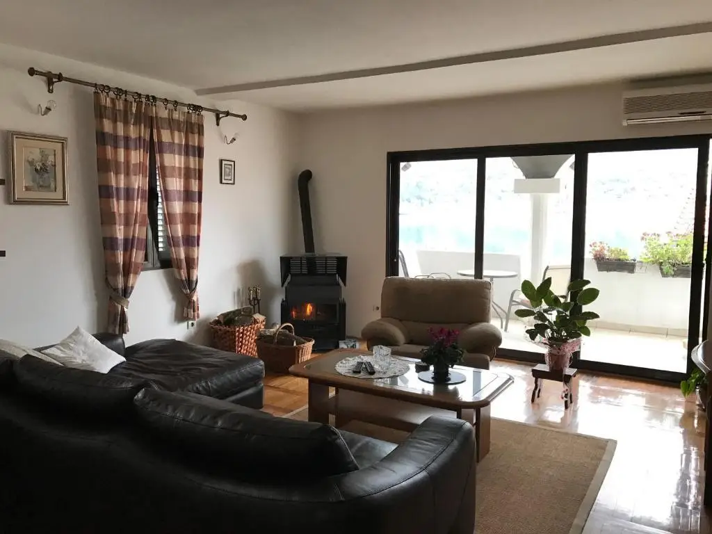 Доброта: Apartment Jovana
