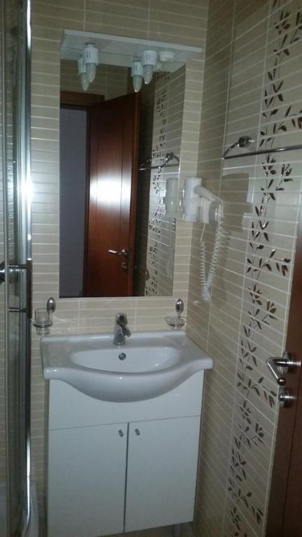 Будва: Apartments Zvicer - Milica