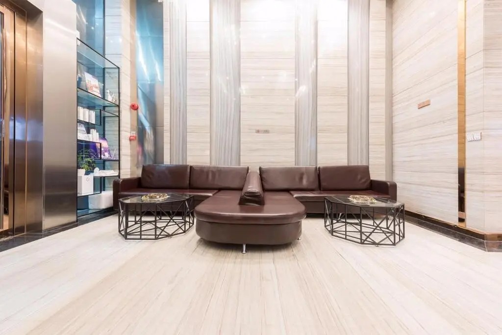 Хейан: Lavande Hotel Heyuan Wanlongcheng