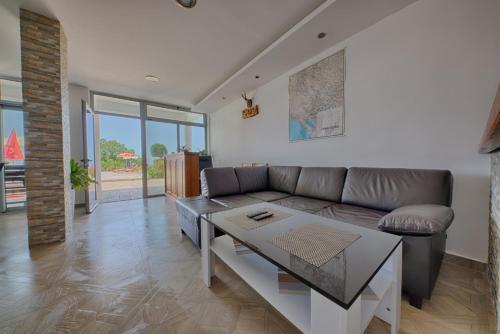 Добро Вода: Apartmani Djurovic