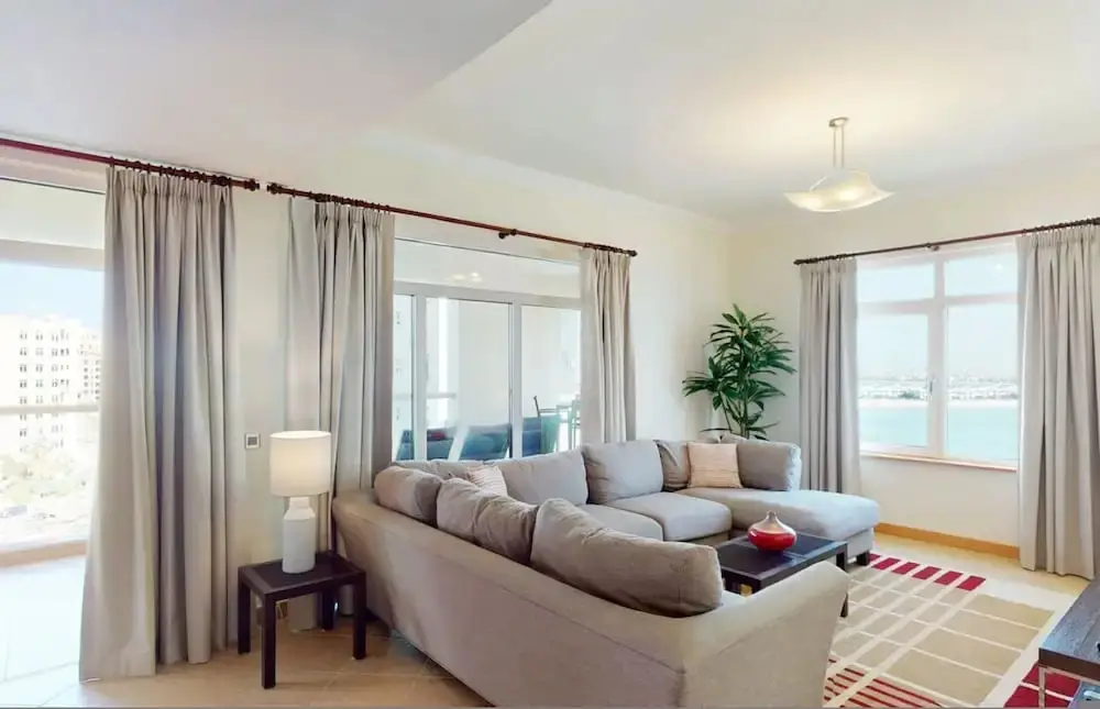 Дубай: Al Dabas Beach Views 3BD Sleeps 6 Beachfront
