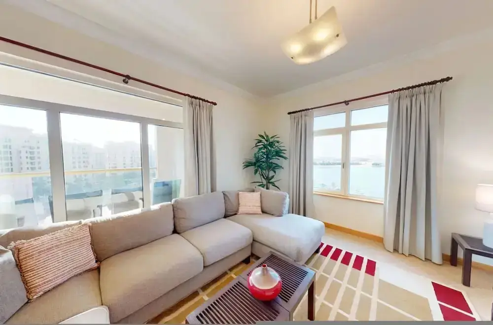 Дубай: Al Dabas Beach Views 3BD Sleeps 6 Beachfront