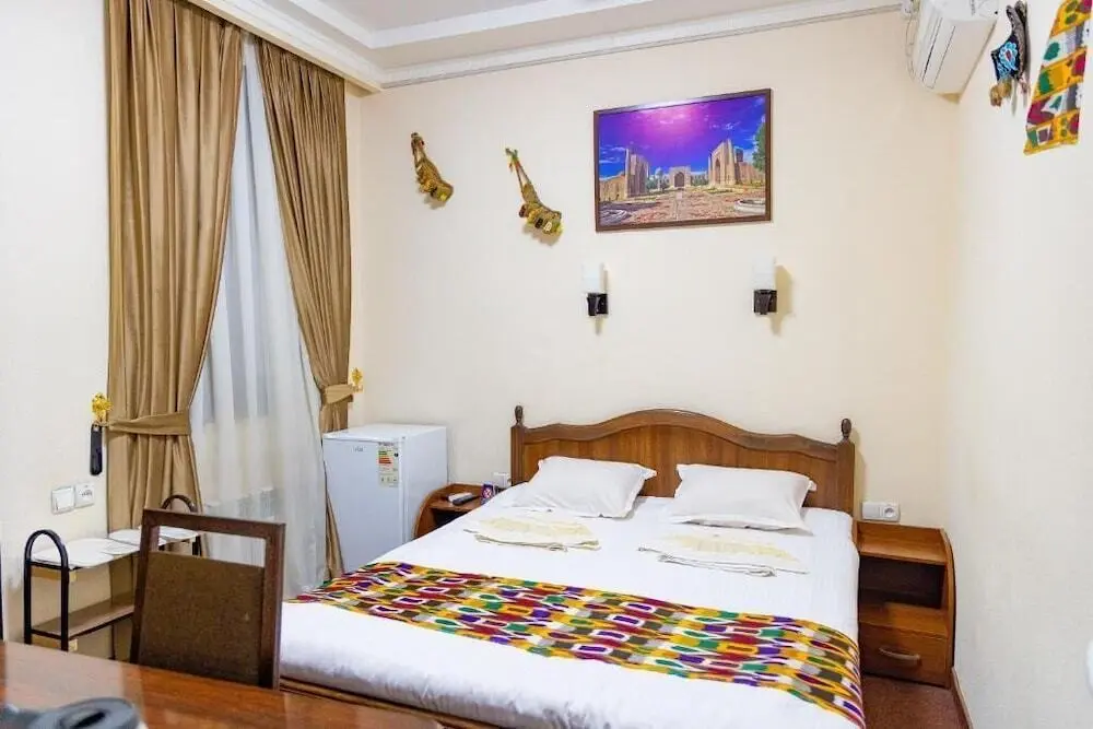 Ташкент: Shakh Sultan Hotel